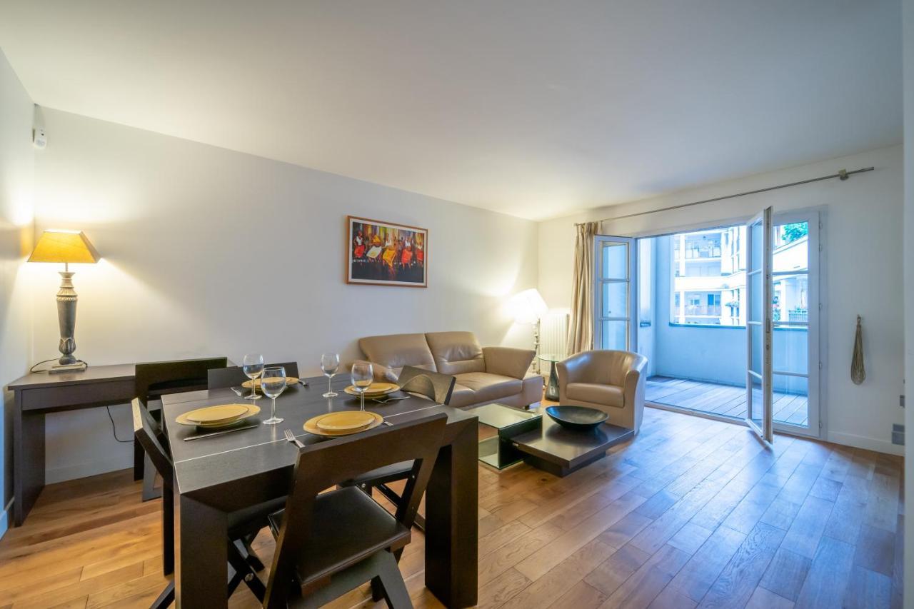 Havre De Paix - Appt Avec Terrasse Apartment Courbevoie Bagian luar foto