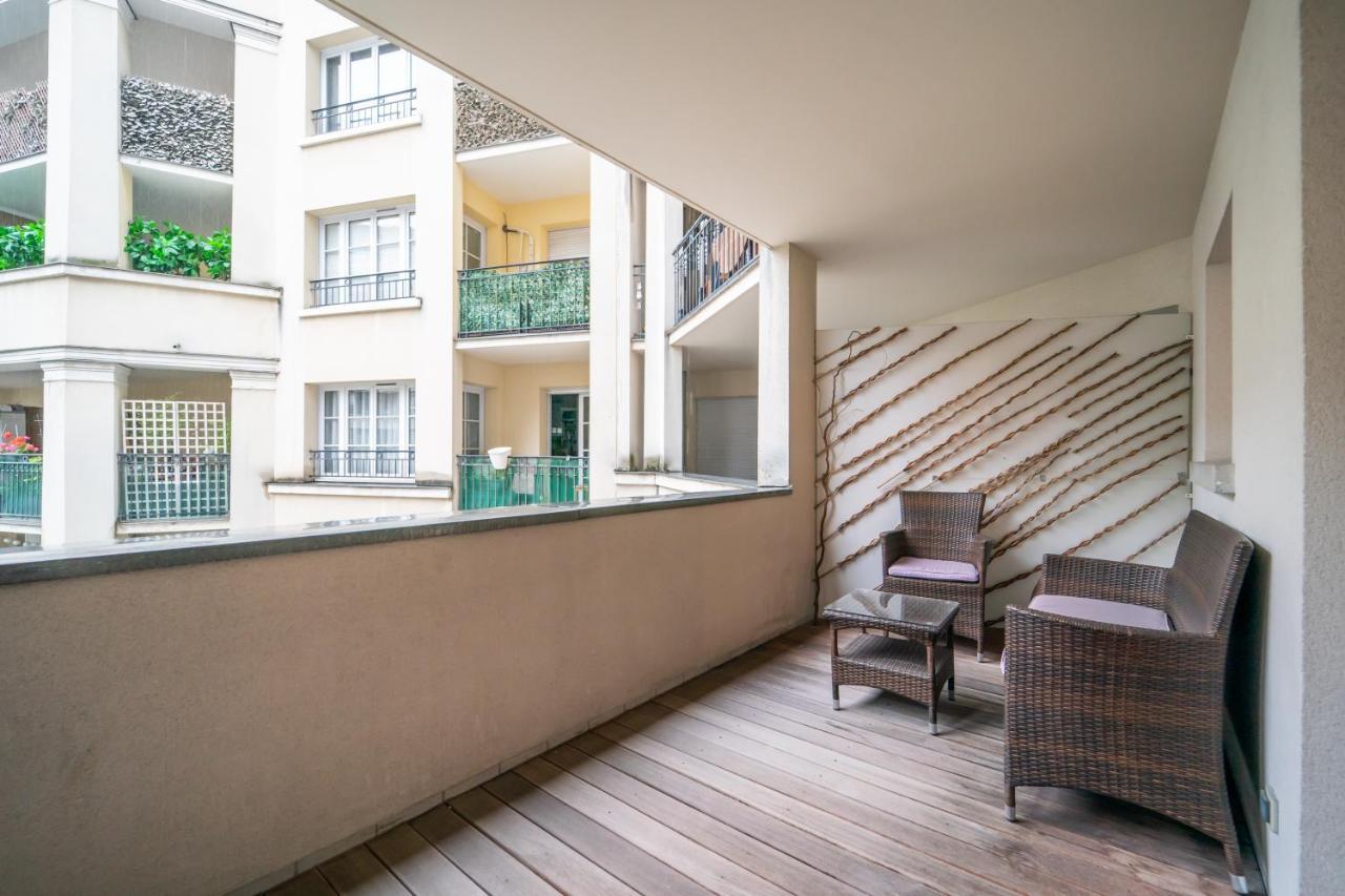 Havre De Paix - Appt Avec Terrasse Apartment Courbevoie Bagian luar foto