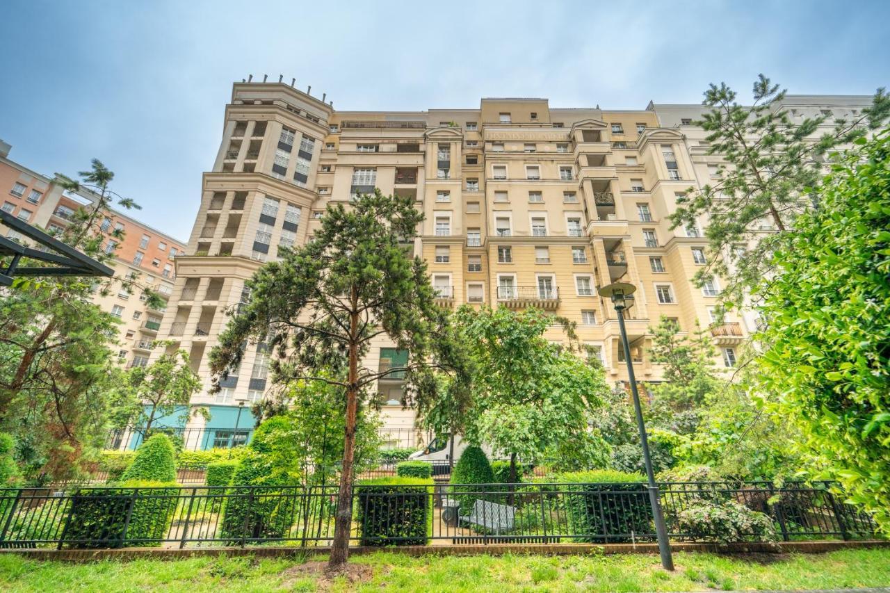 Havre De Paix - Appt Avec Terrasse Apartment Courbevoie Bagian luar foto